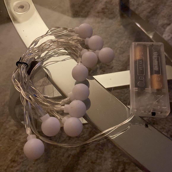 1pc 1.5m PINK String Lights with 10 Ball Bulbs - Picture 5 of 6